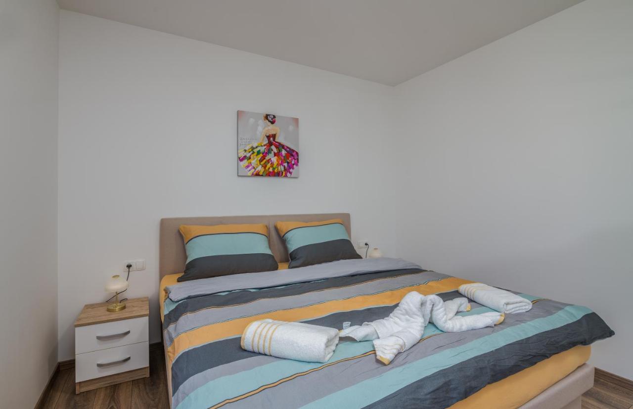 Apartments Sunrise Krk คิร์ก ภายนอก รูปภาพ