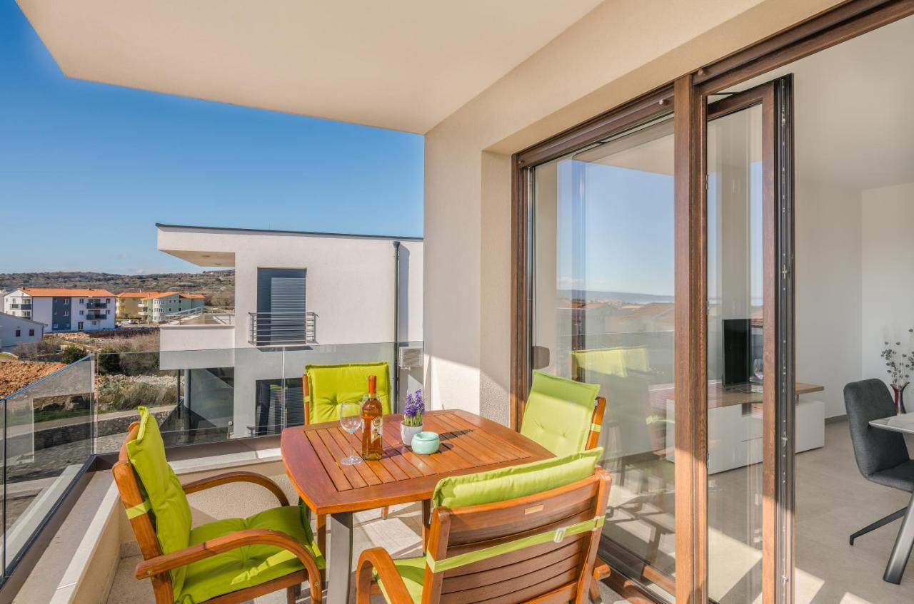 Apartments Sunrise Krk คิร์ก ภายนอก รูปภาพ