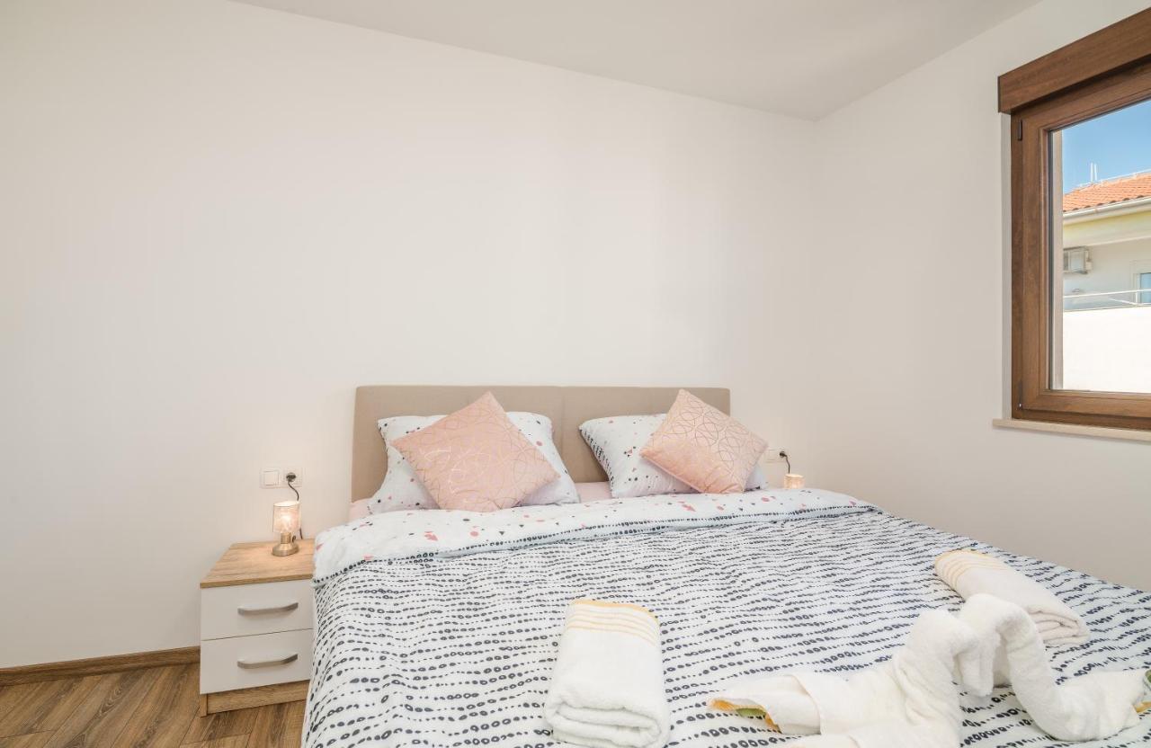Apartments Sunrise Krk คิร์ก ภายนอก รูปภาพ